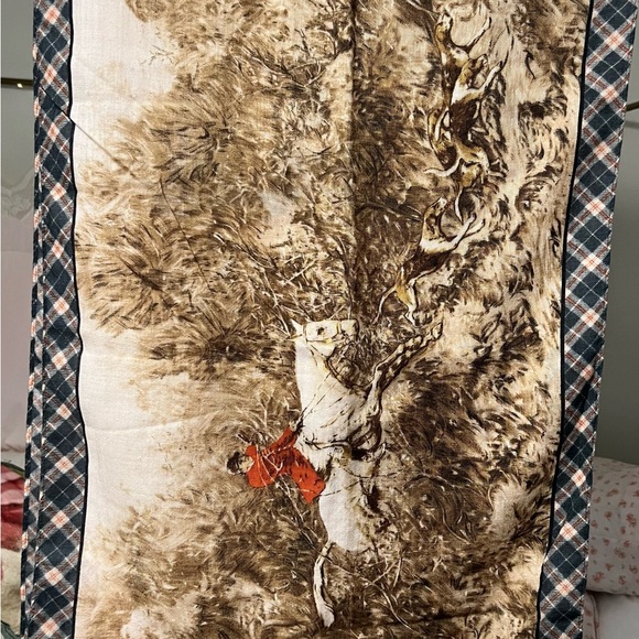 Worth Brand Equestrian Themed Scarf Table Runner - Picture 14 of 16